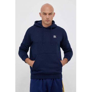 adidas Originals bluză Trefoil Essentials Hoodie bărbați, culoarea bleumarin, cu glugă, cu imprimeu IM4524