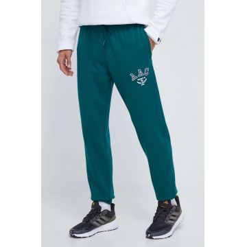 adidas Originals pantaloni de trening din bumbac culoarea verde, cu imprimeu