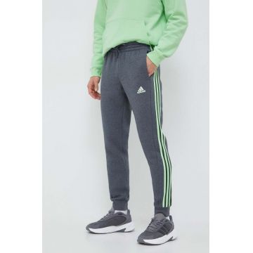 adidas pantaloni de trening culoarea gri, melanj IN0343