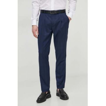 Sisley pantaloni barbati, culoarea albastru marin, drept
