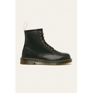 Dr Martens pantofi 14045001.-Black.