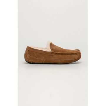 UGG - Papuci din piele Ascot