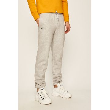 Lacoste Pantaloni bărbați, culoarea gri, material neted