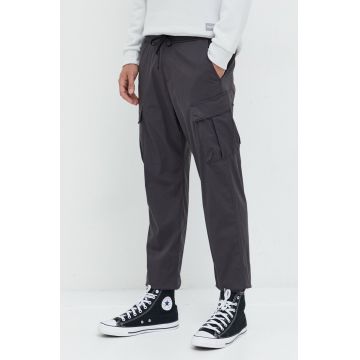 Abercrombie & Fitch pantaloni barbati, culoarea gri