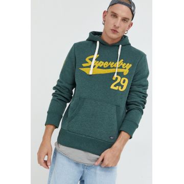 Superdry bluza barbati, culoarea verde, cu glugă, cu imprimeu