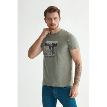 Tricou de bumbac organic cu imprimeu