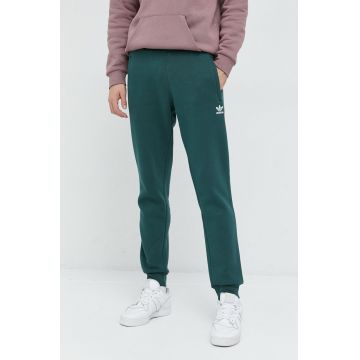 adidas Originals pantaloni de trening barbati, culoarea verde, cu imprimeu