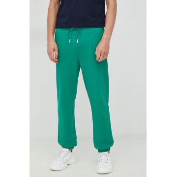 United Colors of Benetton pantaloni de trening din bumbac barbati, culoarea verde, cu imprimeu
