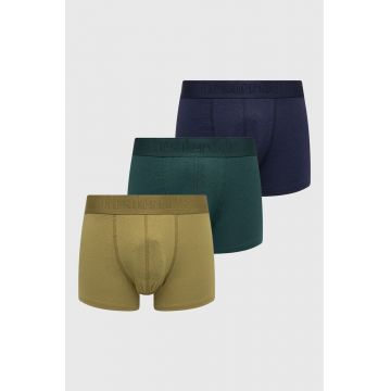 Resteröds boxeri barbati, culoarea albastru marin