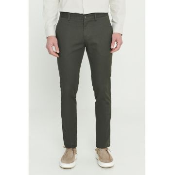 Pantaloni chino slim fit