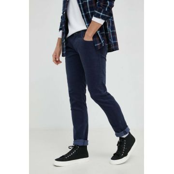 Lee pantaloni de catifea cord barbati, culoarea albastru marin, mulata