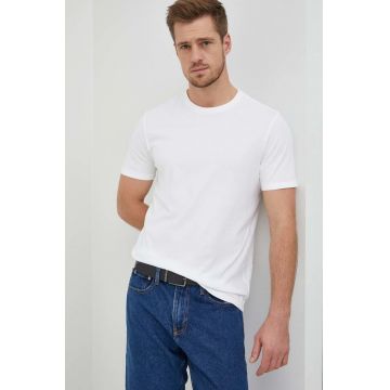 GAP tricou din bumbac culoarea alb, neted