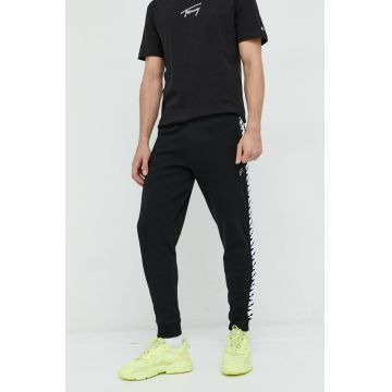 Superdry pantaloni de trening barbati, culoarea negru, cu imprimeu