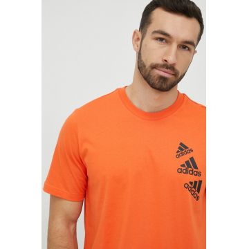 Adidas tricou din bumbac , culoarea portocaliu, cu imprimeu