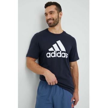 adidas tricou din bumbac culoarea bleumarin, cu imprimeu IC9348