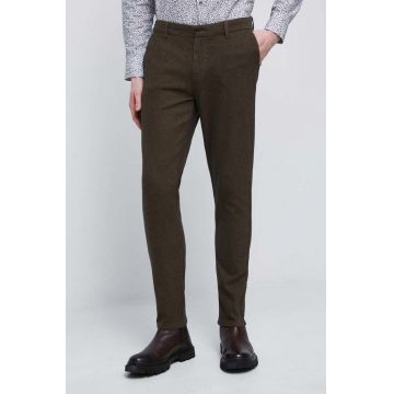 Medicine pantaloni barbati, culoarea maro, cu fason chinos