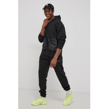 Adidas Originals Pantaloni HC7146 bărbați, culoarea negru, cu imprimeu
