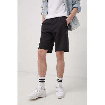 adidas Originals pantaloni scurti HF4874 barbati, culoarea negru