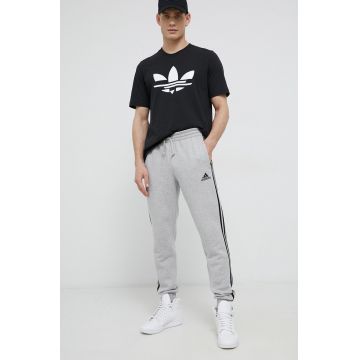 Adidas Pantaloni GM1091 bărbați, culoarea gri, cu imprimeu