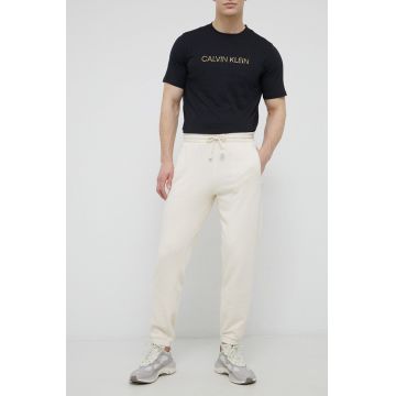 Reebok Classic Pantaloni de bumbac H54448 bărbați, culoarea crem, material neted