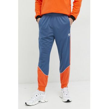 Adidas Originals pantaloni de trening barbati, cu imprimeu