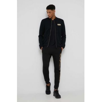 EA7 Emporio Armani pantaloni barbati, culoarea negru, cu imprimeu