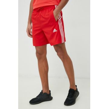 adidas pantaloni scurți de antrenament Essentials Chelsea culoarea roșu IC1486