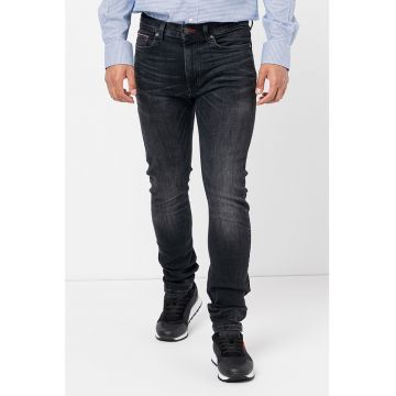 Blugi slim fit cu 5 buzunare