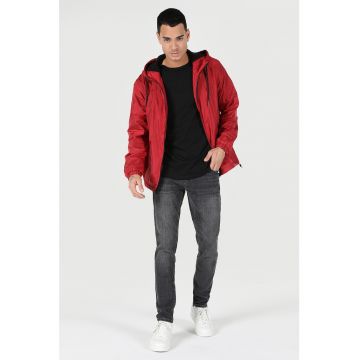 Jacheta usoara cu buzunare cu fermoar Jacheta usoara cu buzunare cu fermoar