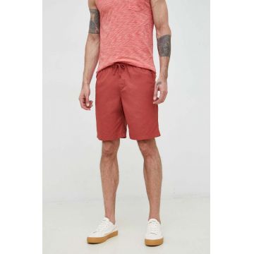 GAP pantaloni scurti din bumbac culoarea rosu