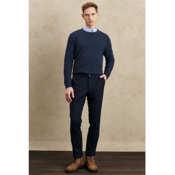 Pantaloni chino din amestec de lana