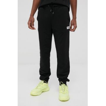 Fila pantaloni barbati, culoarea negru, cu imprimeu