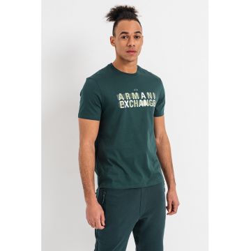 Tricou cu decolteu la baza gatului si imprimeu logo