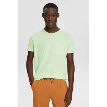 Tricou cu decolteu la baza gatului si buzunar pe piept