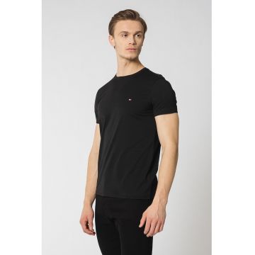 Tricou slim fit cu decolteu la baza gatului