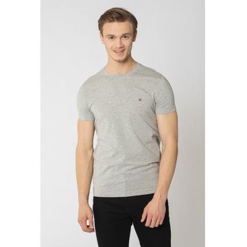 Tricou slim fit cu decolteu la baza gatului