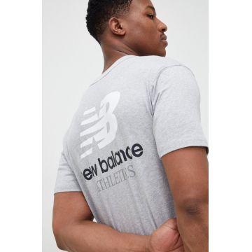 New Balance tricou din bumbac culoarea gri, cu imprimeu MT31504AG-4AG