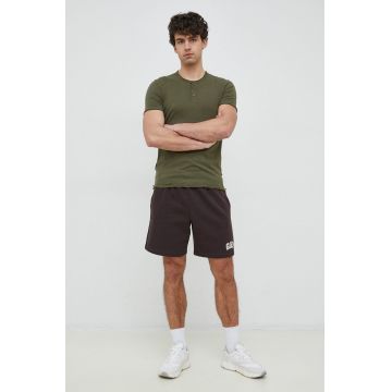 GAP pantaloni scurti barbati, culoarea maro