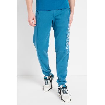 Pantaloni sport cu imprimeu logo
