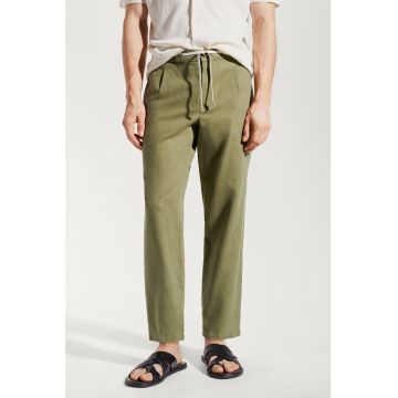 Pantaloni slim fit din amestec de in Romelino