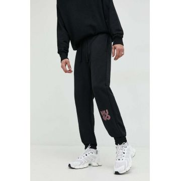 HUGO pantaloni de trening din bumbac culoarea negru, cu imprimeu