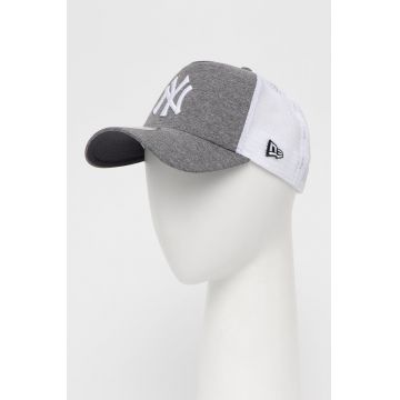 New Era șapcă culoarea gri, cu imprimeu 12523898-DKGREY