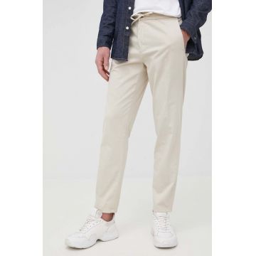 HUGO pantaloni barbati, culoarea bej, drept