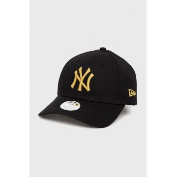 New Era caciula din bumbac culoarea negru, cu imprimeu