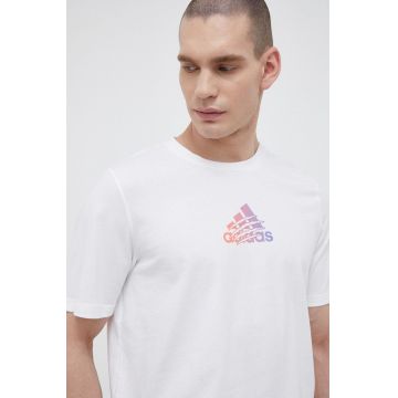 adidas tricou din bumbac culoarea alb, cu imprimeu