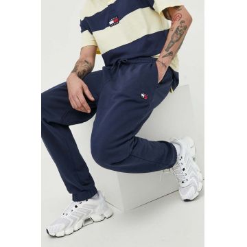 Tommy Jeans pantaloni de trening din bumbac barbati, culoarea albastru marin, neted