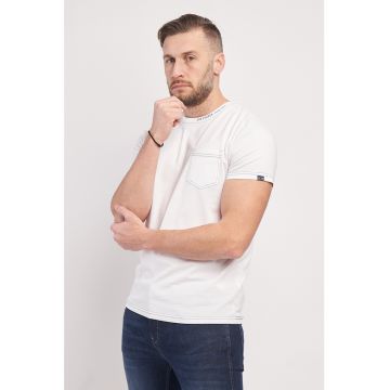 Tricou cu cusaturi contrastante