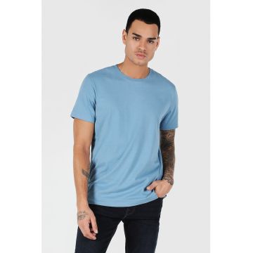 -Tricou regular fit cu decolteu la baza gatului