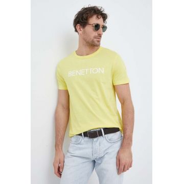 United Colors of Benetton tricou din bumbac culoarea galben, cu imprimeu