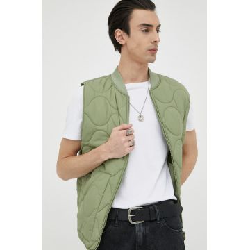 Mustang vesta barbati, culoarea verde, de tranzitie